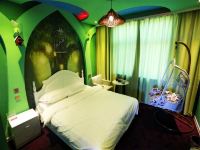 济宁凯莱宾馆 - 绿野仙踪一室大床房