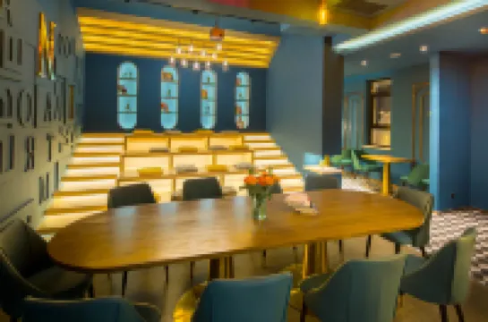 何夜ユース旅行ホテル(西安回民街鐘樓地下鉄駅)