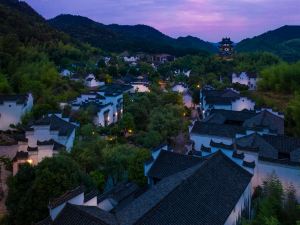 Wuyi Jingyuan Die Lai Wangjing Hot Spring Hotel