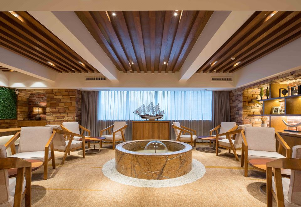 호텔의 쾌적한 조식 뷔페 이미지