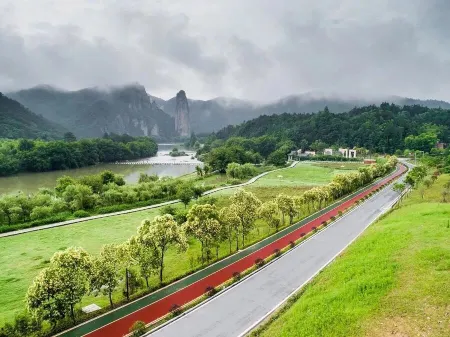 Fusheng Xianju Hostel Отели рядом с достопримечательностью «Dinghu Peak»