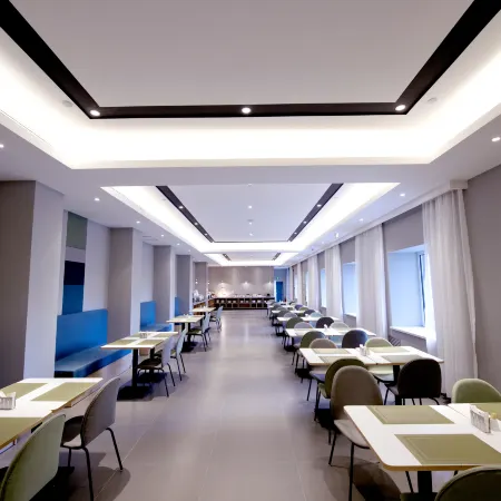Homeinn Selected Hotel (Mudanjiang High-Speed Railway Station Pedestrian Street)