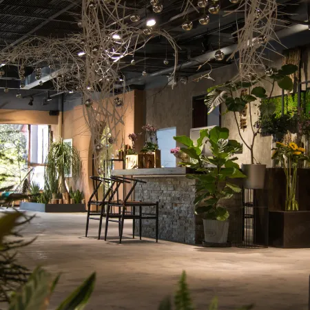 Huashinian Flower Art Life Aesthetics Designer Hotel