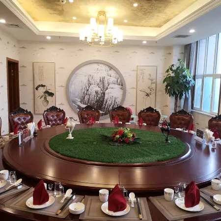 Luming Hotel