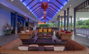 2. Phuket l..