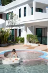 H Flora Hotel - Pools
