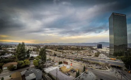 Nite Inn at Universal City - Walking Distance to Universal Studios Hollywood