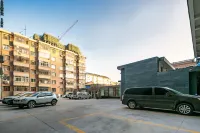 Jiushiji Culture Hotel - parking