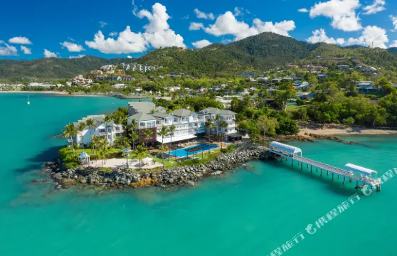 珊瑚海碼頭度假村