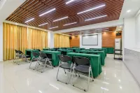 棲悅裡飯店（欽州灣大道年年豐廣場店）