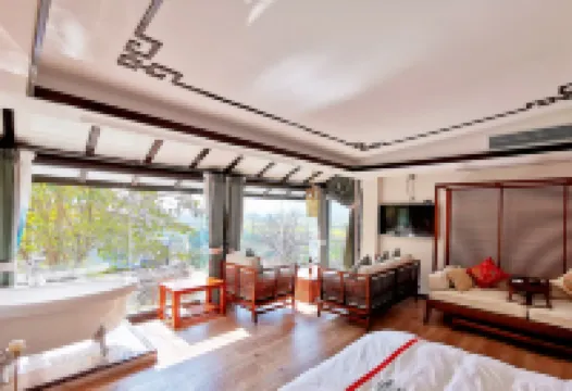 Xingyi Yinfeng Inn