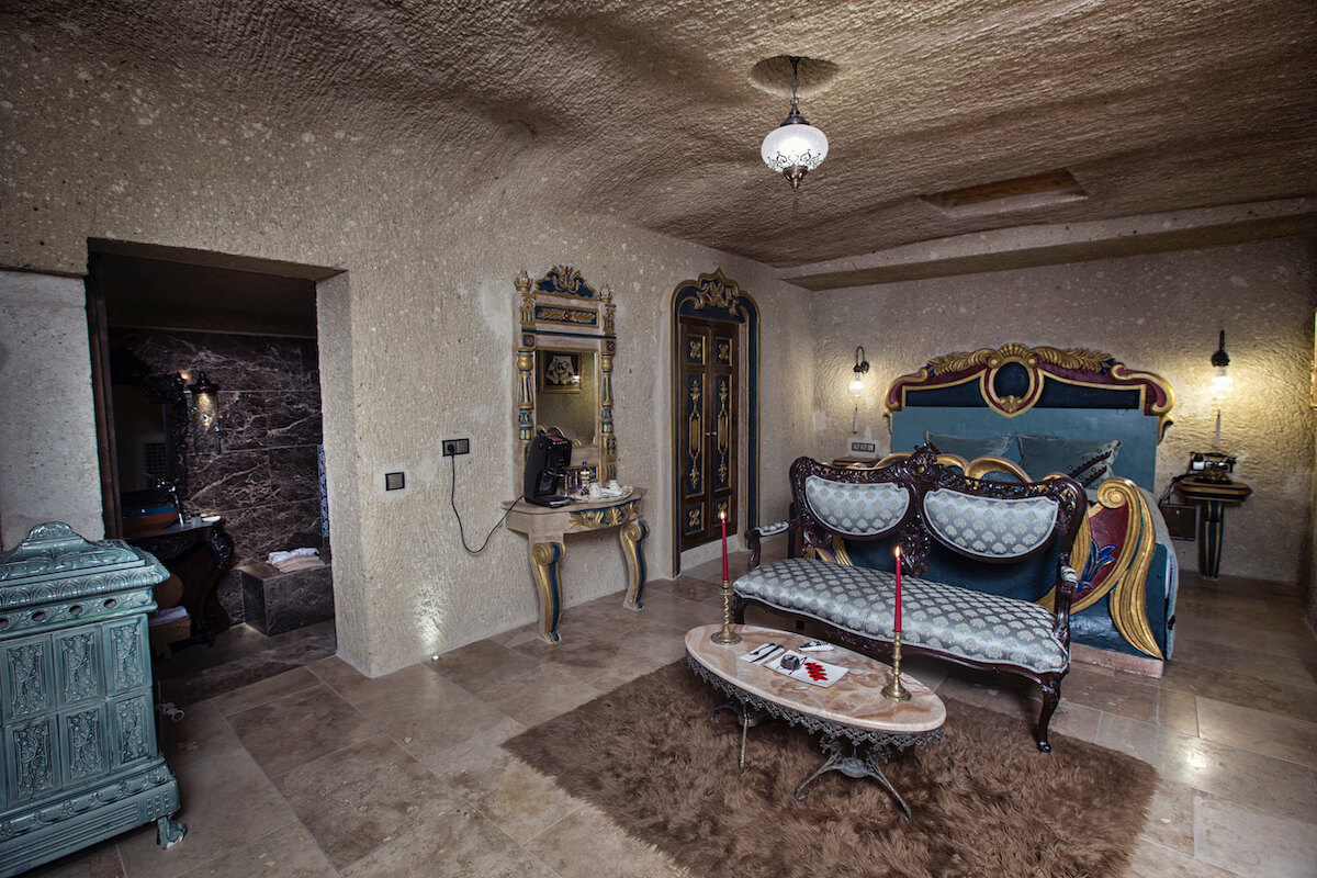 Elika Cave Suites