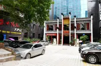 Quxian Shengshi Sunshine Hotel Các khách sạn gần Quxian Station