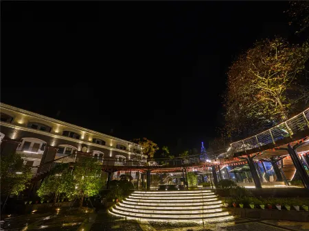 Yuye Moganshan Family Holiday Villa Отели рядом с достопримечательностью «Sun Observation Platform»