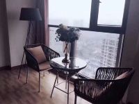 河源万隆城铂金度假酒店 - 豪华阳台大床房