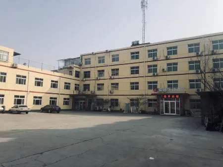 Junyi Hotel Отели в г. Дачэн