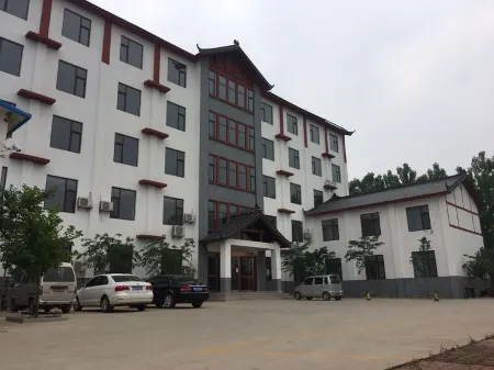 Shankee Hotel (Junan County Dadian Town Central Street) Отели рядом со станцией Junanbei Railway Station