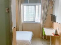 99优选酒店(上海西藏北路地铁站店) - 优享大床房
