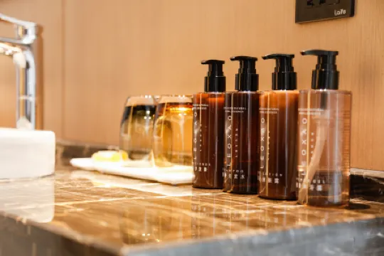 Rely Hotel Flagship (Nanshan Hi-tech Park, Shenzhen) Отели рядом с достопримечательностью «Baojindi Nanshan International Tennis Club»