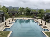 Mingjing International Hotel - Luxury