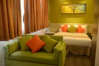 Hong Kong Seaview Holiday Resort Hotels near Chek Lap Kok