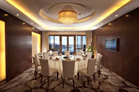 Ramada Hotel Long Beach, Shengsi Отели рядом с достопримечательностью «Dabei Mountain»