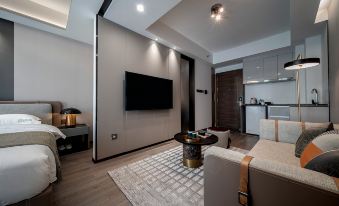 Time ONE International Apartment (Shenzhen Huaqiangbei Branch)