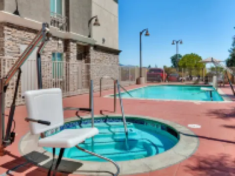 Holiday Inn Express & Suites BANNING by IHG Hoteles en Banning