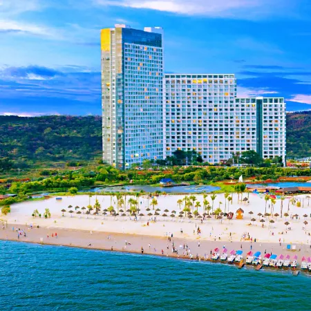 Junlin Holiday Hotel