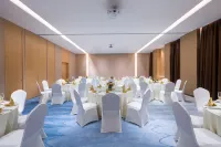 Hilton Garden Inn Qidong - Business