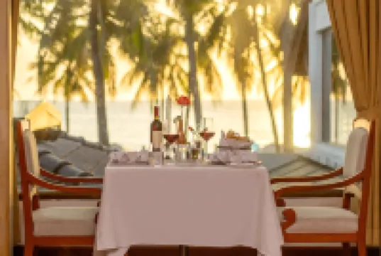 카타타니 푸켓 비치 리조트 SHA 엑스트라 플러스+