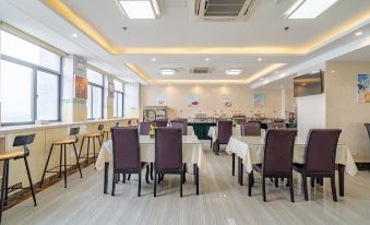 Vatica Hotel (Hefei Economic Development Zone Daxuecheng Metro Station)