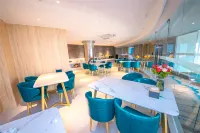 Qingmu Platinum Hotel (Ma'anshan Bowang Lianhua Plaza)