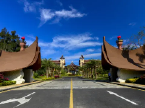 Qizi Bay Homeland Resort Hotel Hotels in Changjiang