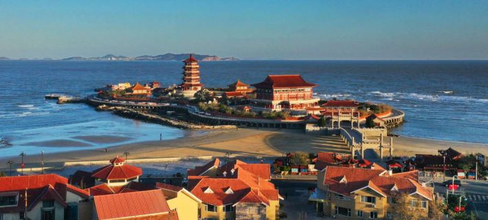 Yongpeng Haitian Hotel (Penglaige Bathing Beach) Hotels in Yantai