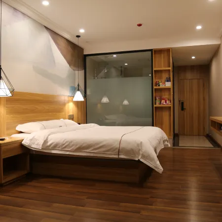 Huaning Renhe Hotel