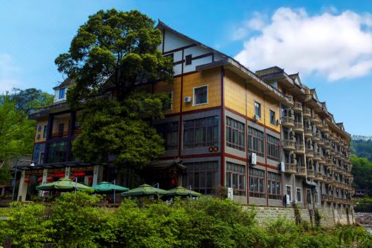 青城山安平大酒店