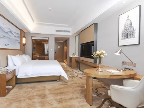 Vienna International Hotel (Loudi Stadium)