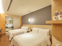 Hotel G7 Taipei Hotels near Luzhou District