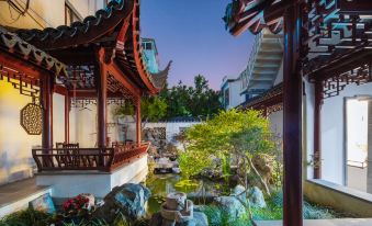 Qiu Inn (Suzhou Pingjiang Road Humble Administrator's Garden)