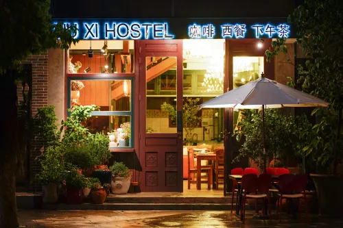 Hengdian Liuxi Youth Hotel