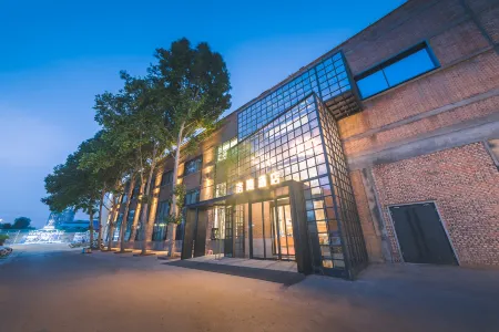 Luoyin Hotel Отели рядом с достопримечательностью «Henan University of Science and Technology (Xiyuan Road)»