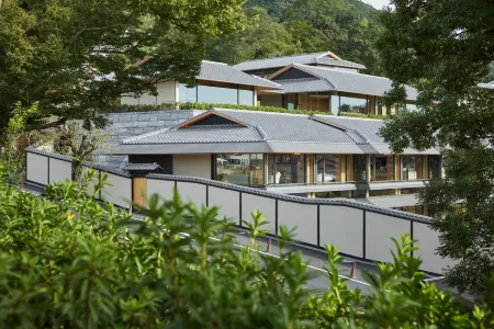 Park Hyatt Kyoto Отели рядом с достопримечательностью «Anrakuji Temple»