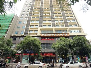 Guitianyi Hotel (Xunlimen Wansongyuan Food Street)