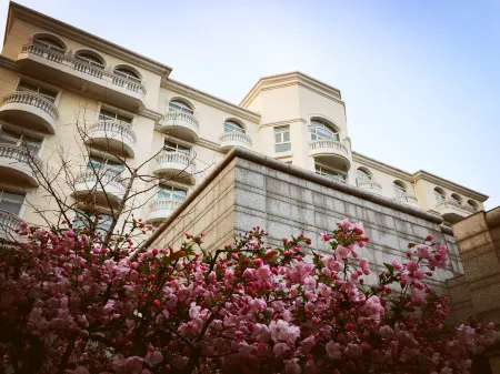 Hongqiao State Guest House Shanghai Отели рядом с достопримечательностью «Shanghai University of Engineering Science Gymnasium»