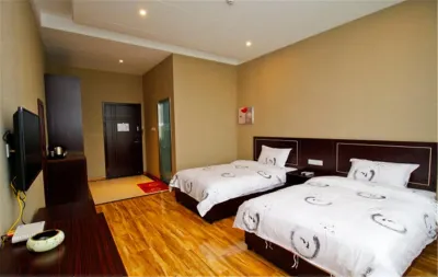 Feixi Ruijing Holiday Hotel (Sanhe Ancient Town Scenic Area) Отели рядом с достопримечательностью «Автобусная станция Фуцзи Сан-Хэ»