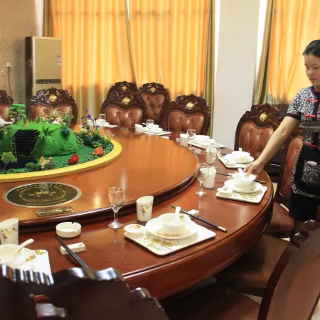 Fengtang Bay Eco Resort