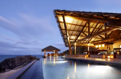 Tadrai Island Resort Отели рядом с достопримечательностью «Малоло»