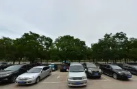 Liaoyang Hotel - Parkplatz