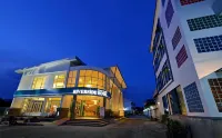 Riverside Hotel Отели в г. Краби